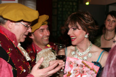 Raubritter mit einer der "herrlichen Damen" beim Raubritterball