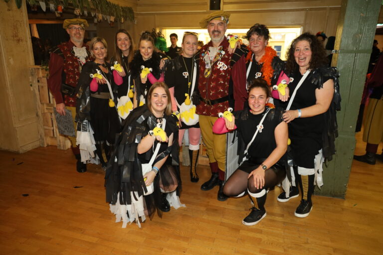 Partystimmung beim Frauenkränzle des MV Kennelbach