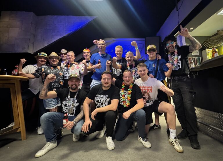 Schalmeienparty in der legendären „Höll“